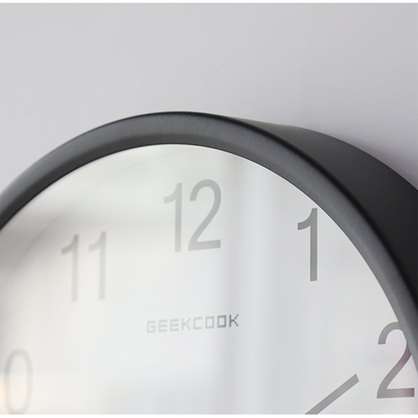 Silent Wall Clock Non-Ticking Large Numeral 30x30cm Voice Control LED Blue Light Battery Operated Quartz Classic Decor Wall Clock Easy to Read for Bedroom Home Kitchen Office School